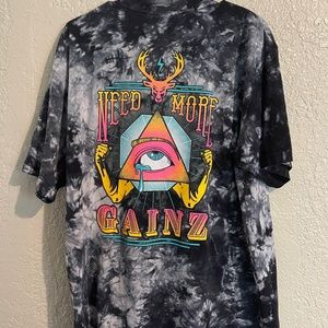 Bucked Up Need More Gains Streetwear T Shirt Gym Shirt Pump Cover Size Large EUC